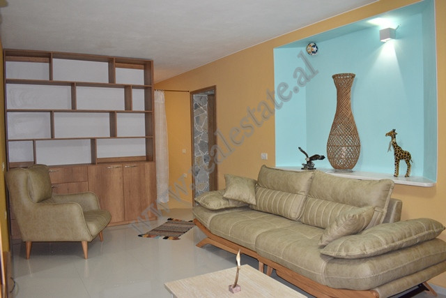 Apartament 2+1 me qira prane sheshit Wilson ne Tirane